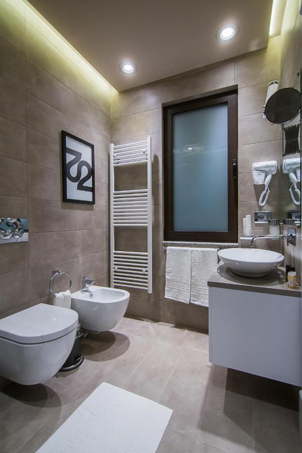 Hotel Regal Корча Экстерьер фото